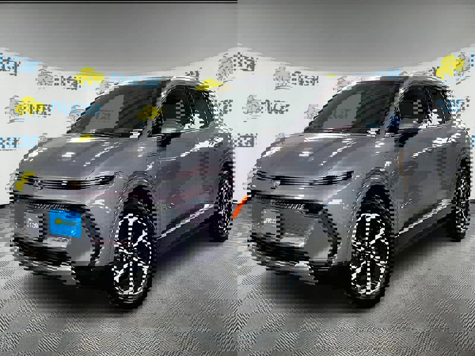 Used 2025 Chevrolet Equinox EV LT w/ Convenience Package image 3