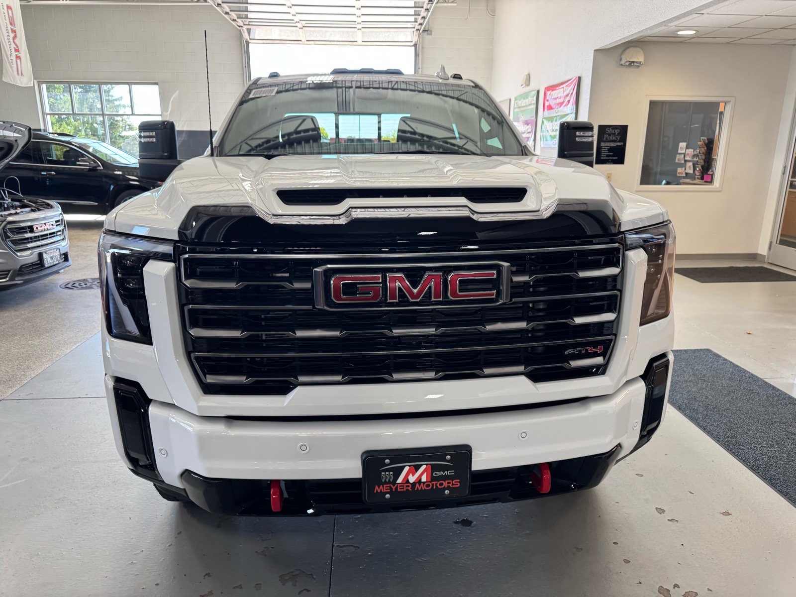 New 2026 GMC Sierra 2500 AT4 w/ AT4 Premium Plus Package AWD/4WD image 2