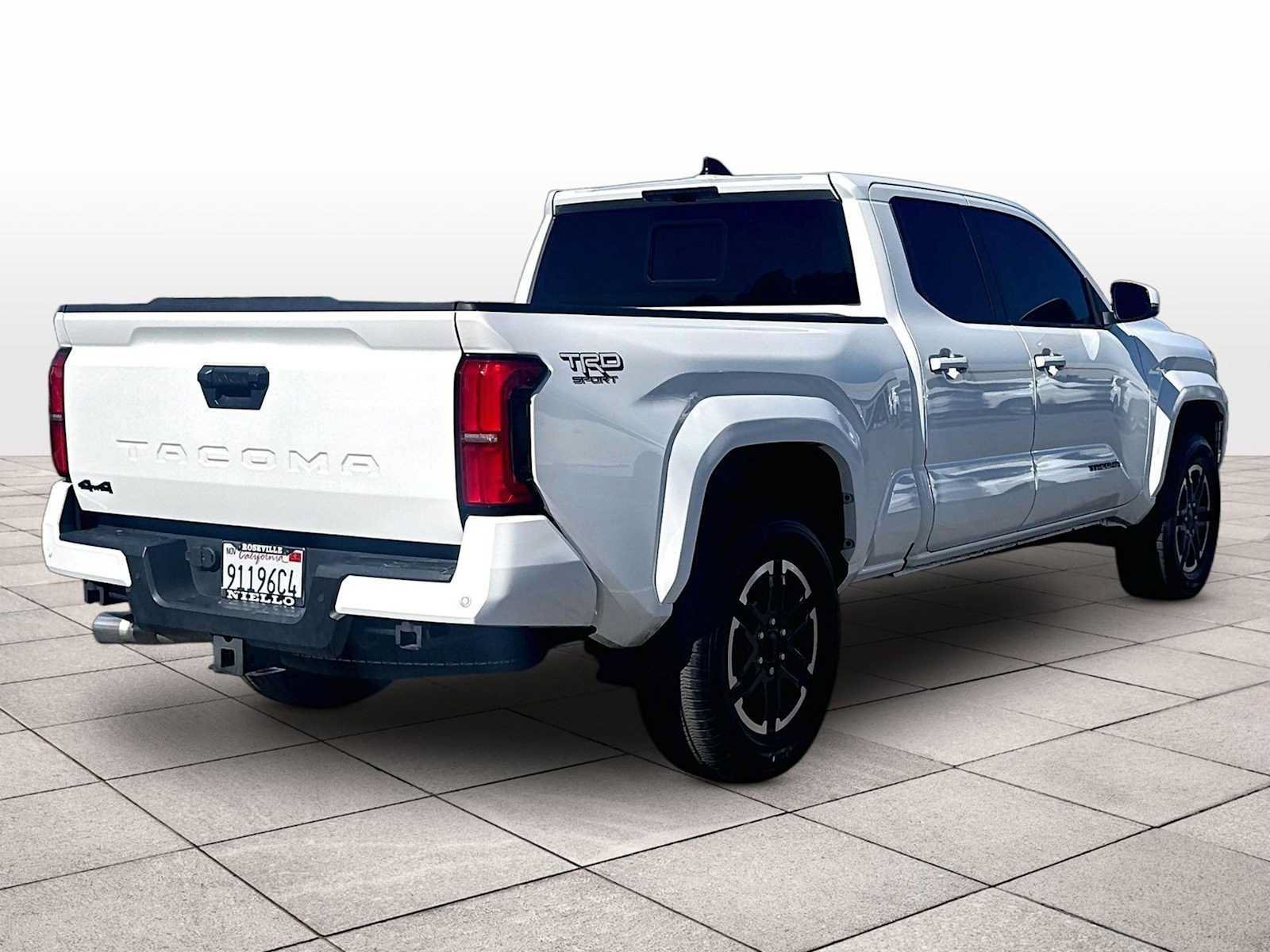 Used 2024 Toyota Tacoma TRD Sport w/ TRD Sport Upgrade Package AWD/4WD image 15