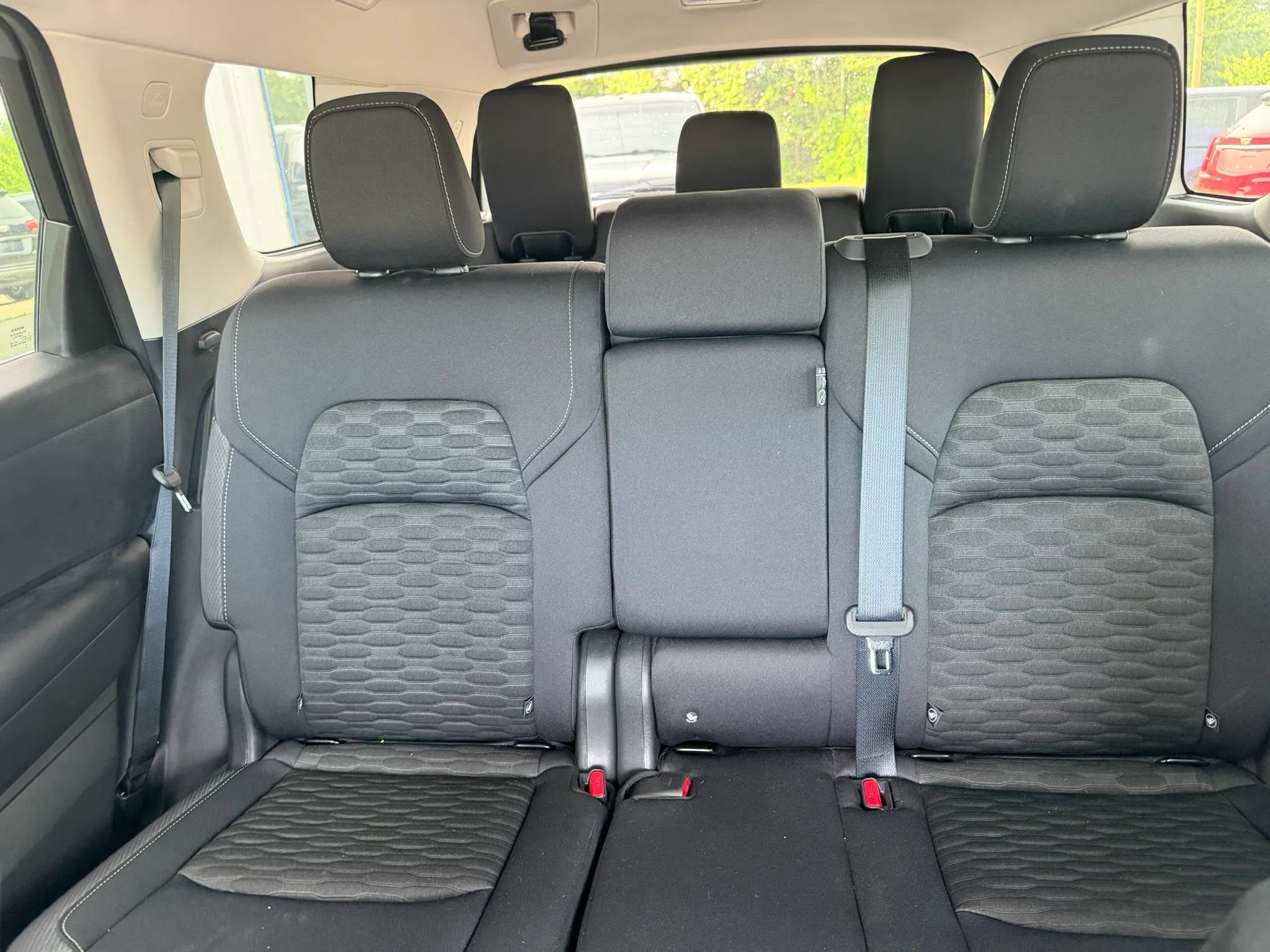 Used 2022 Nissan Pathfinder SV AWD/4WD image 6