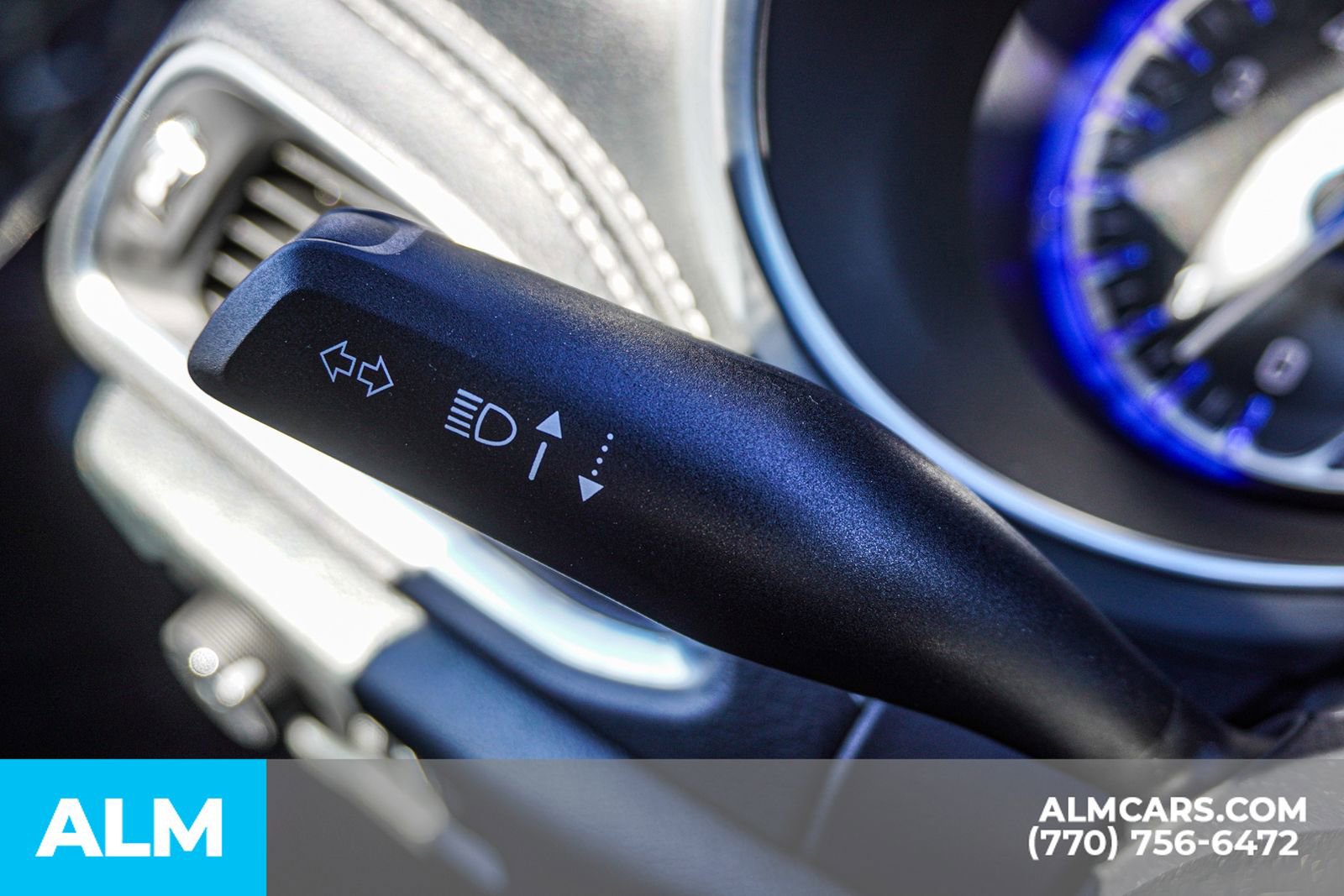 Used 2025 Chrysler Pacifica Limited image 41