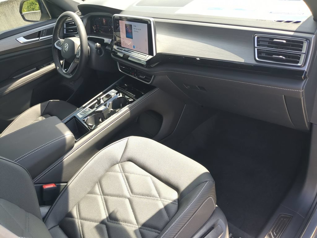 New 2026 Volkswagen Atlas Cross Sport SE FWD image 12