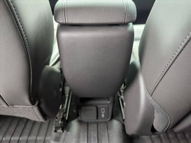 Used 2025 Buick Encore GX Avenir w/ Avenir Technology Package FWD image 19