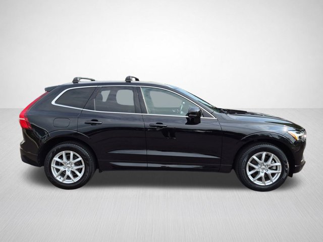 Used 2021 Volvo XC60 T5 Momentum w/ Premium Package AWD/4WD image 11