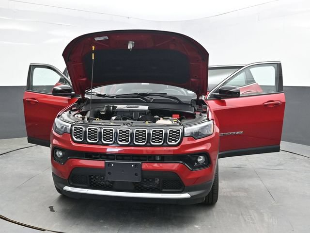 Used 2025 Jeep Compass Limited AWD/4WD image 42