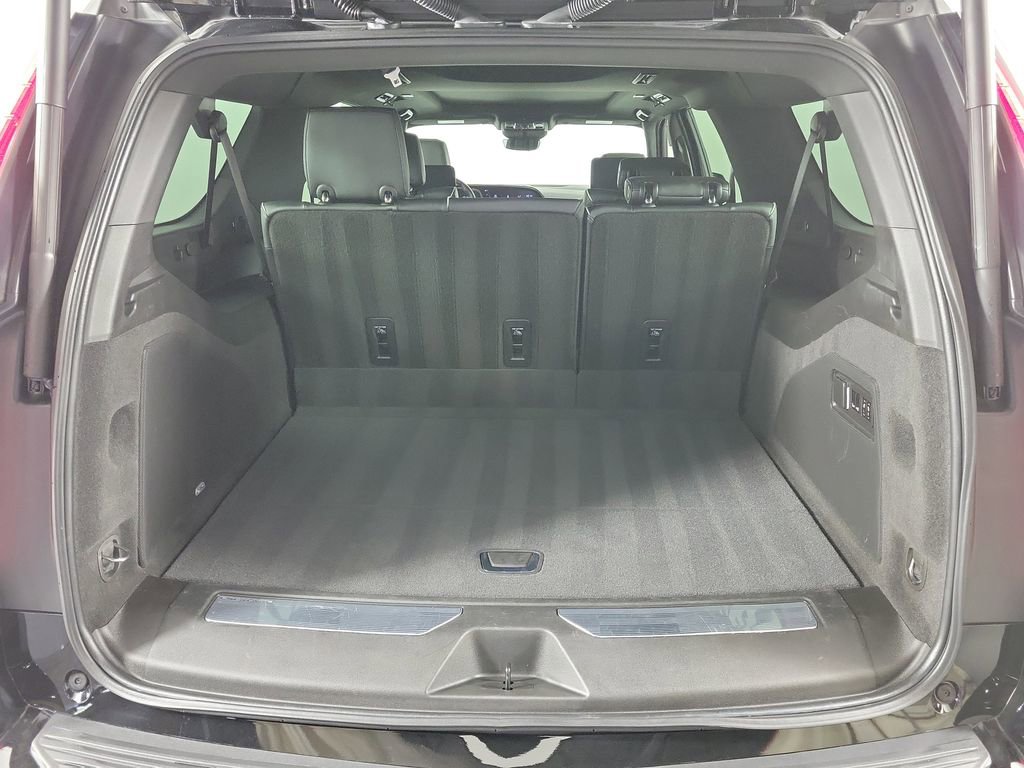 Used 2023 Cadillac Escalade ESV Sport w/ LPO, ONYX Package image 9