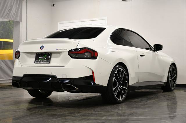 Used 2024 BMW M240i Coupe w/ Premium Package RWD image 15