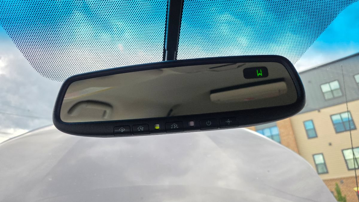 Used 2011 Toyota Sienna LE w/ Towing Pkg FWD image 21