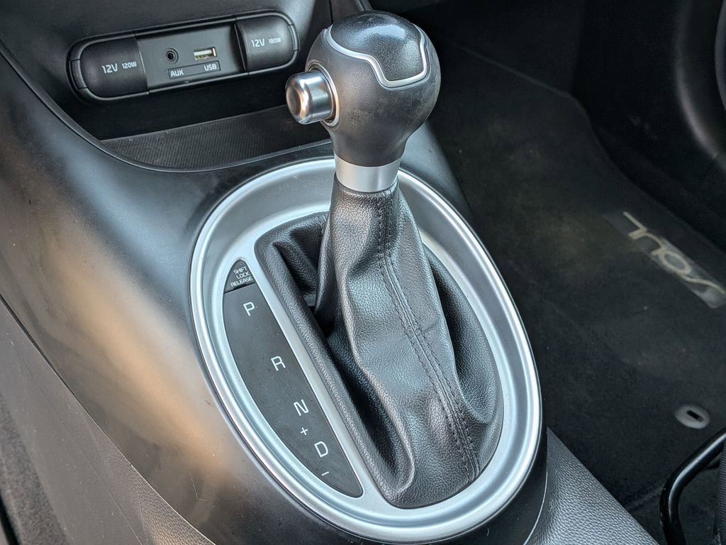 Used 2015 Kia Soul FWD image 21