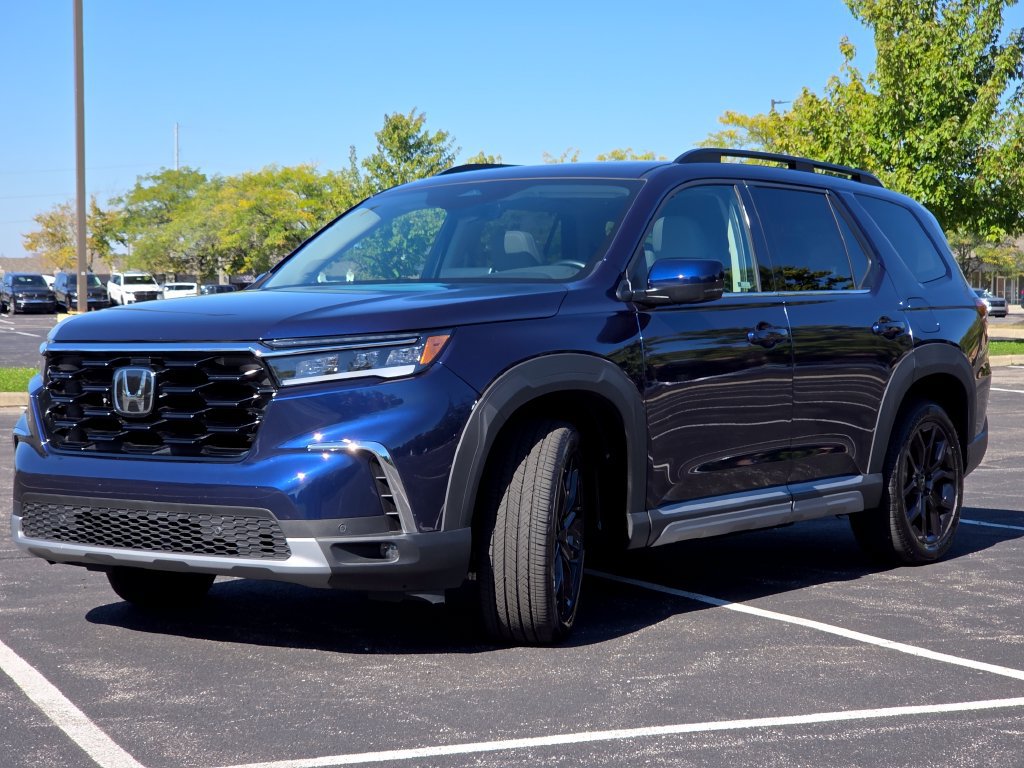 Used 2025 Honda Pilot Touring image 23