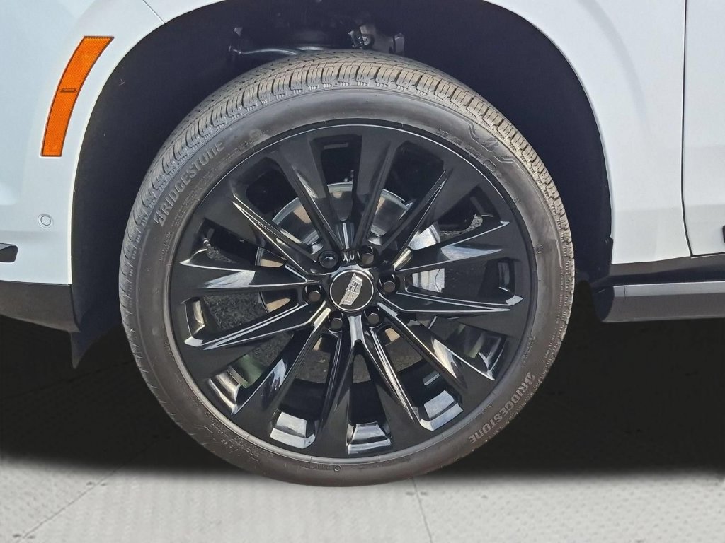 Certified 2026 Cadillac Escalade Platinum Sport w/ LPO, ONYX Package AWD/4WD image 33