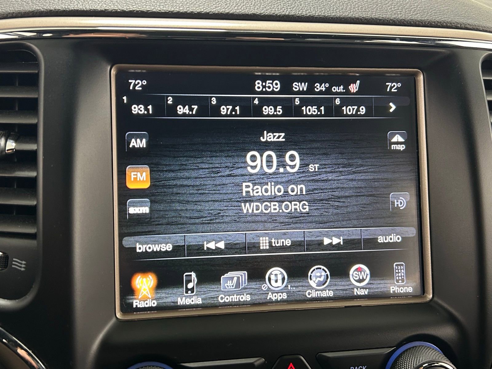 Used 2017 Jeep Grand Cherokee Limited image 17