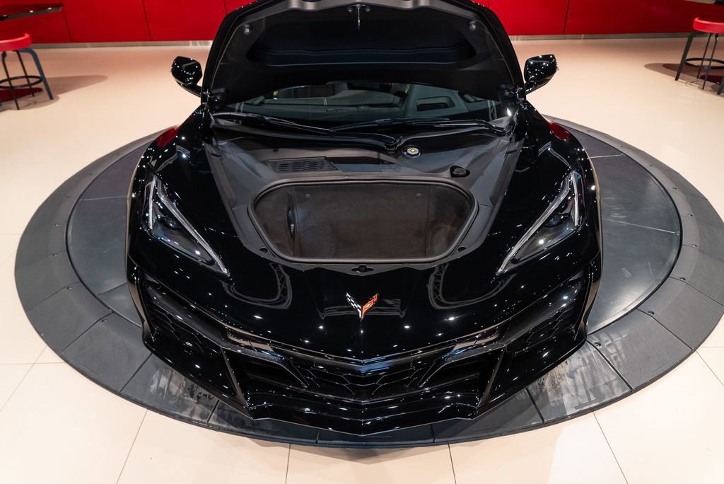 Used 2025 Chevrolet Corvette Z06 w/ Stealth Interior Trim Package RWD image 13