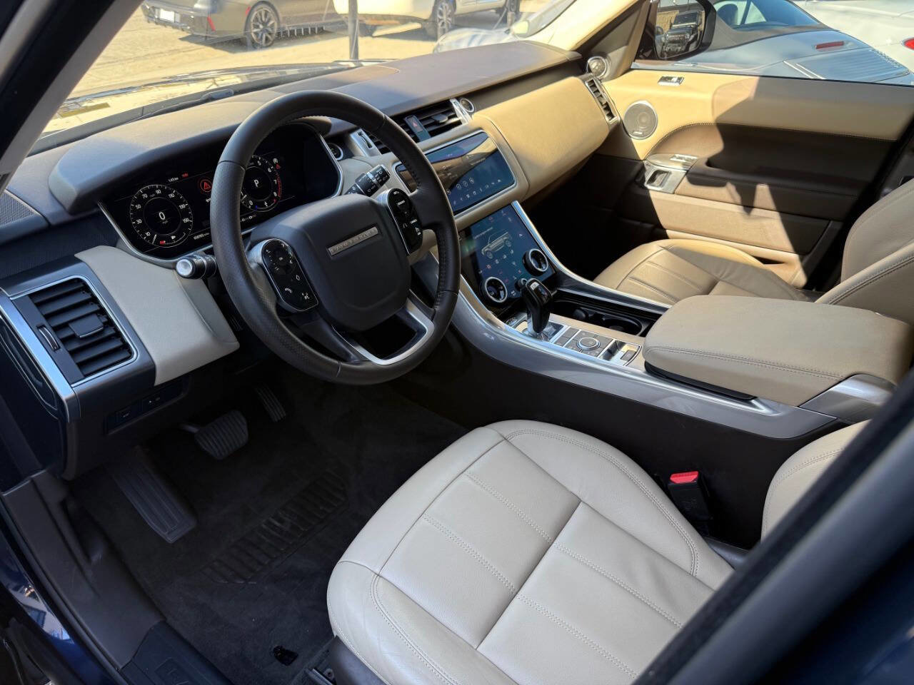 Used 2019 Land Rover Range Rover Sport SE image 22