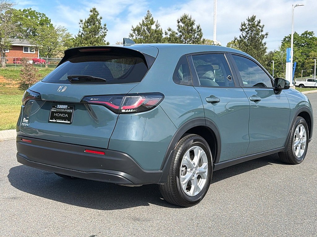 Used 2025 Honda HR-V LX image 2