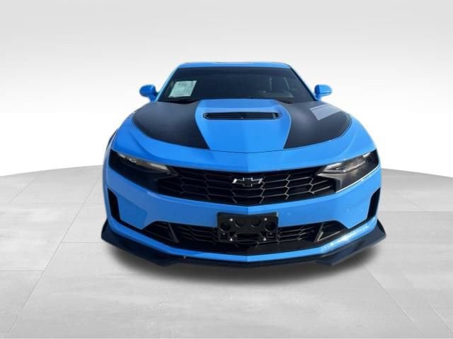 Used 2023 Chevrolet Camaro LT w/ Technology Package RWD image 8