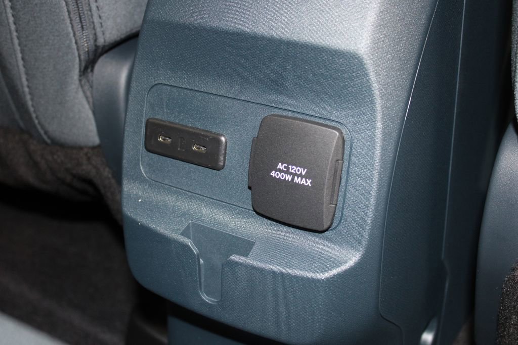 New 2025 Ford Maverick XLT w/ XLT Luxury Package image 32