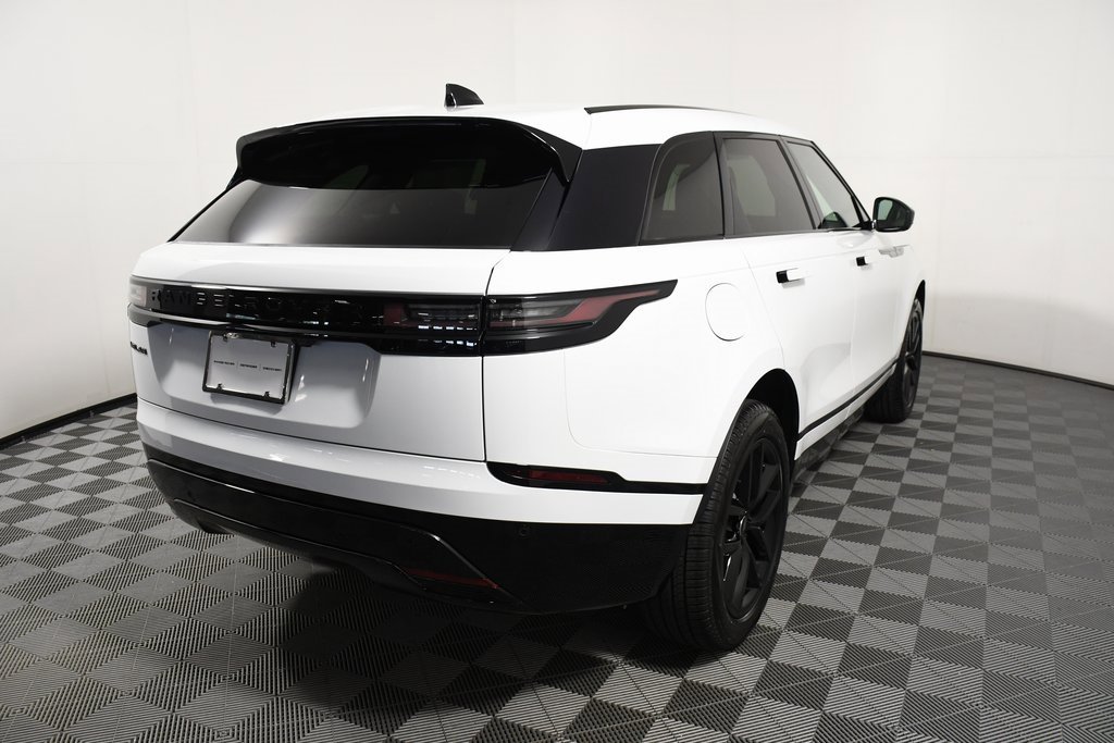 Used 2025 Land Rover Range Rover Velar Dynamic SE image 6