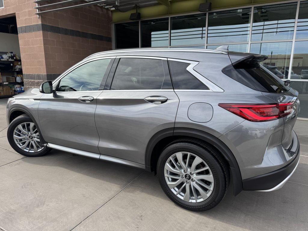 Used 2024 INFINITI QX50 Luxe w/ Cargo Package FWD image 5