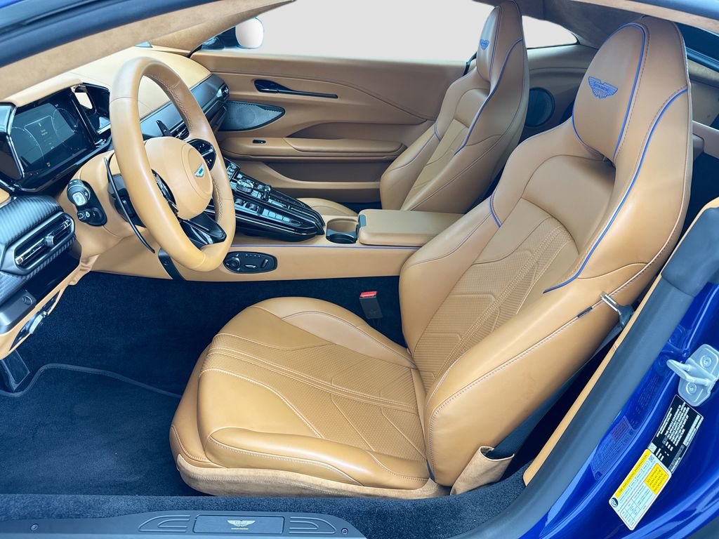 Used 2025 Aston Martin V8 Vantage Coupe image 18