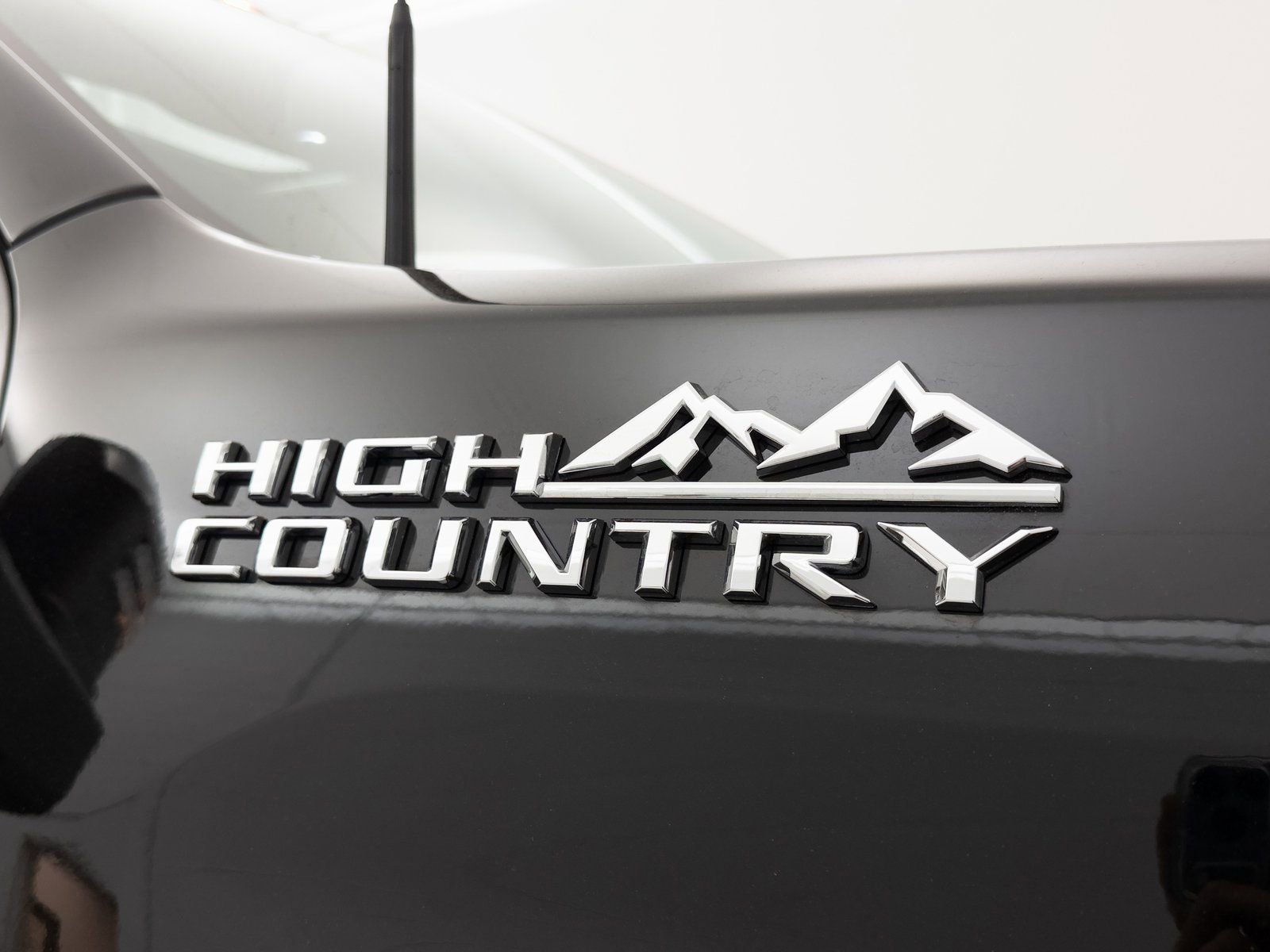 Used 2024 Chevrolet Silverado 2500 High Country w/ High Country Premium Package image 10