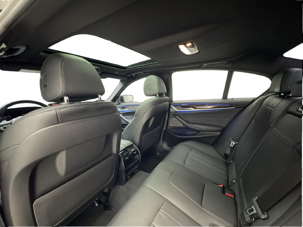 Used 2023 BMW 530i w/ Premium Package RWD image 27