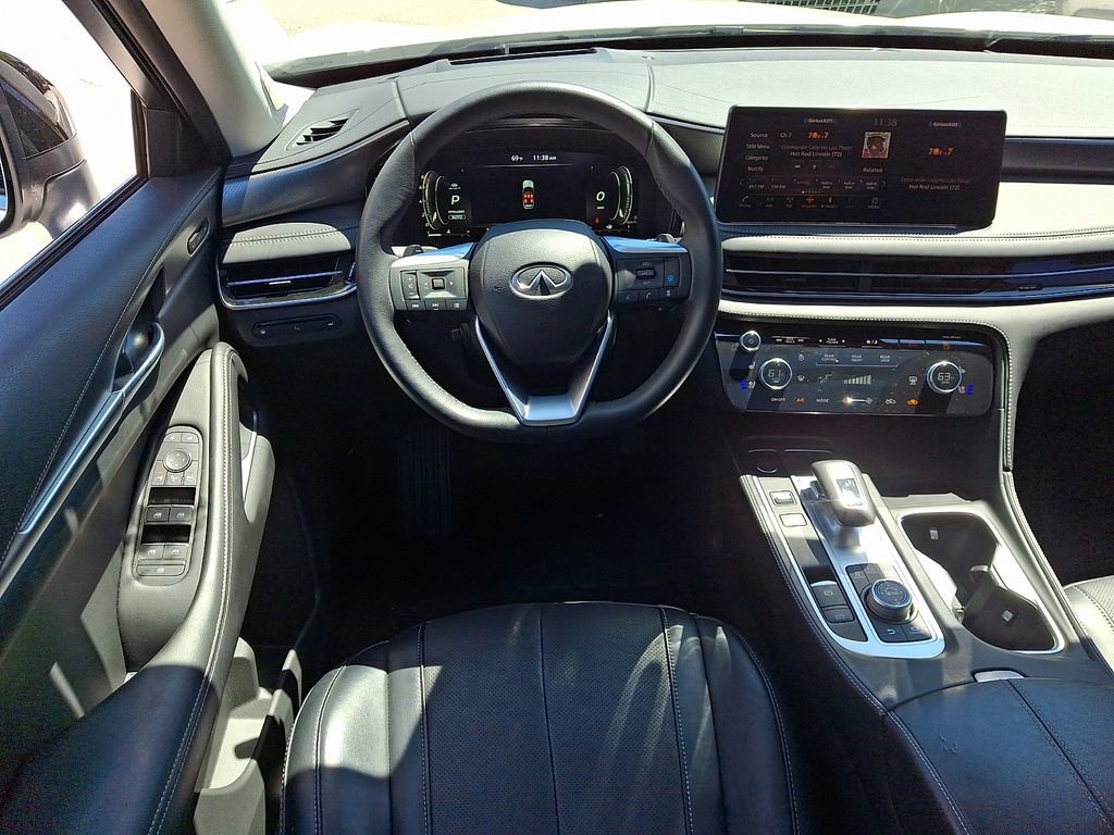 Used 2023 INFINITI QX60 Luxe w/ Vision Package AWD/4WD image 11