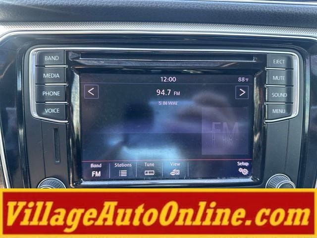 Used 2016 Volkswagen Passat 1.8T SE FWD image 20