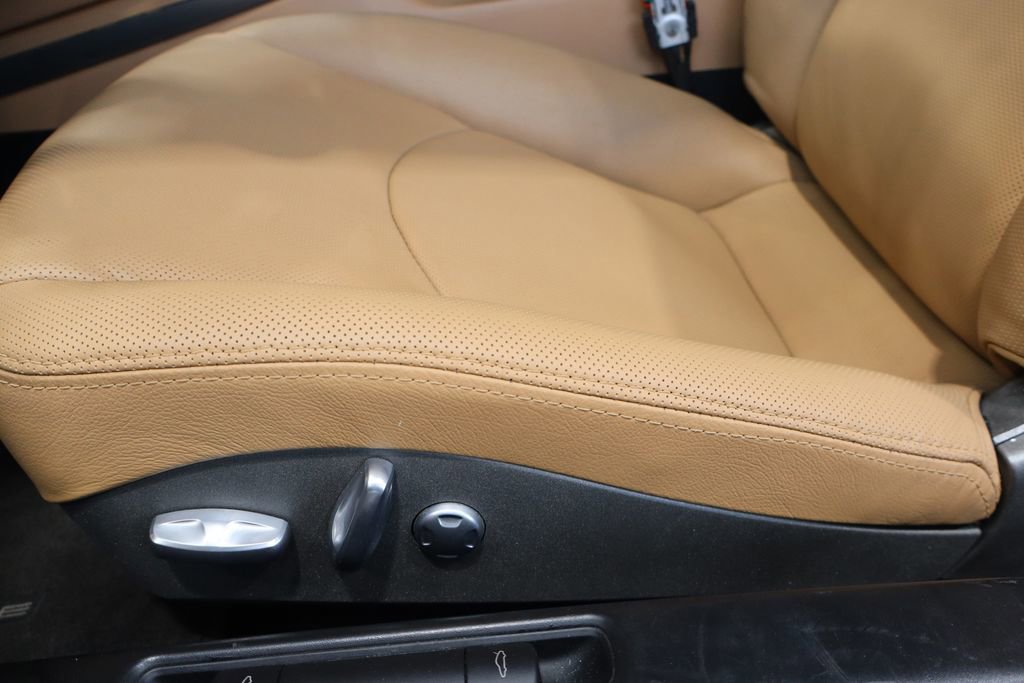 Used 2009 Porsche 911 Carrera S image 17