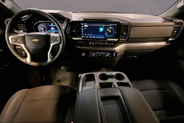Used 2024 Chevrolet Silverado 1500 LT image 8