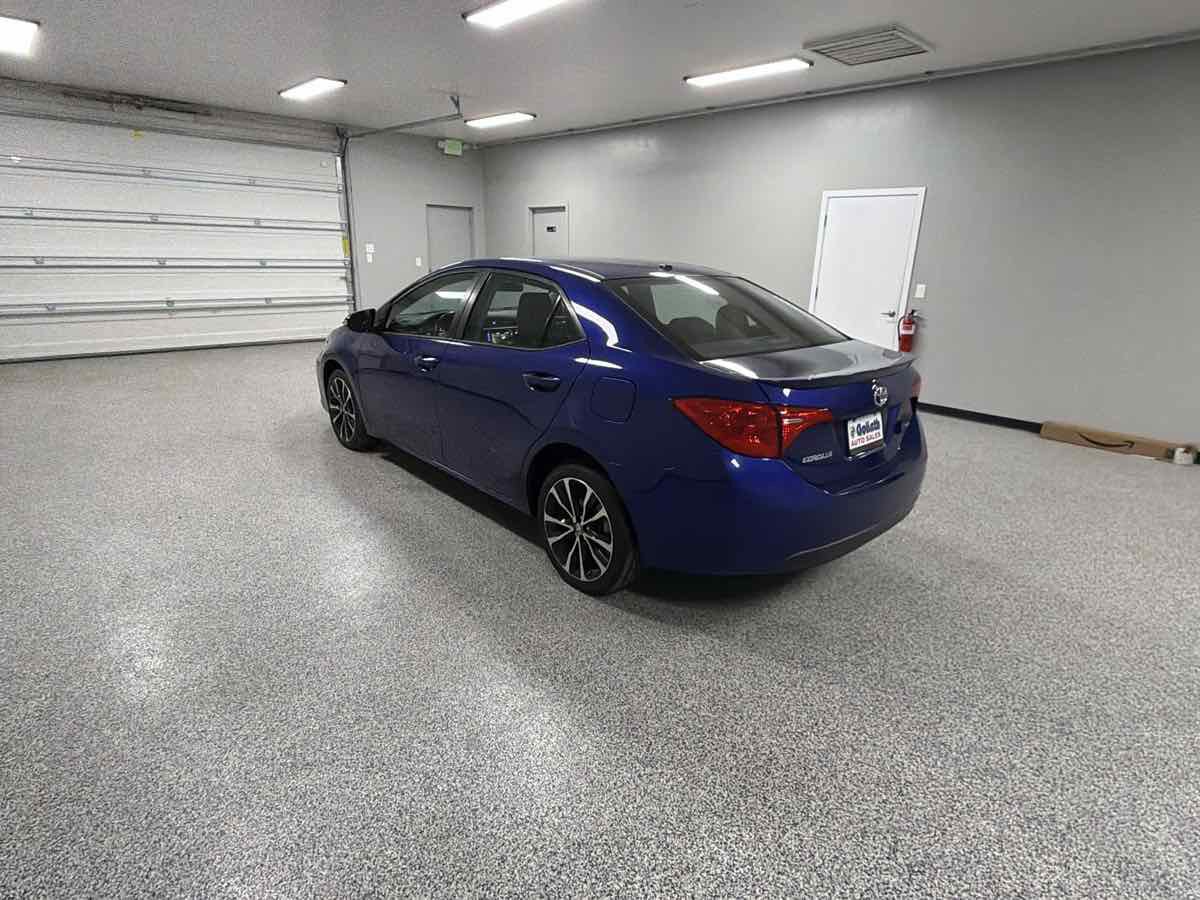 Used 2018 Toyota Corolla SE w/ SE Premium Package image 5