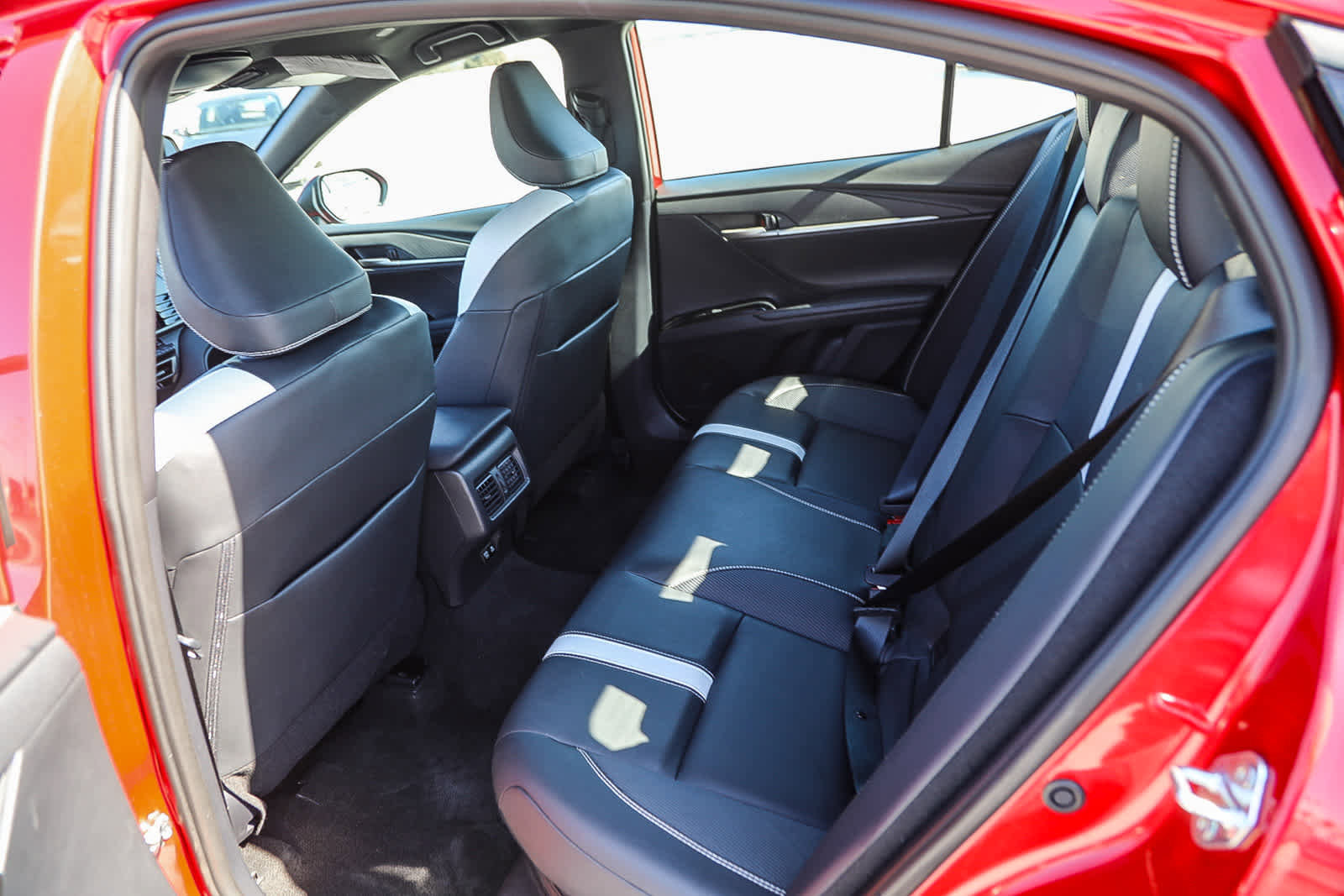 Certified 2025 Toyota Camry SE image 19