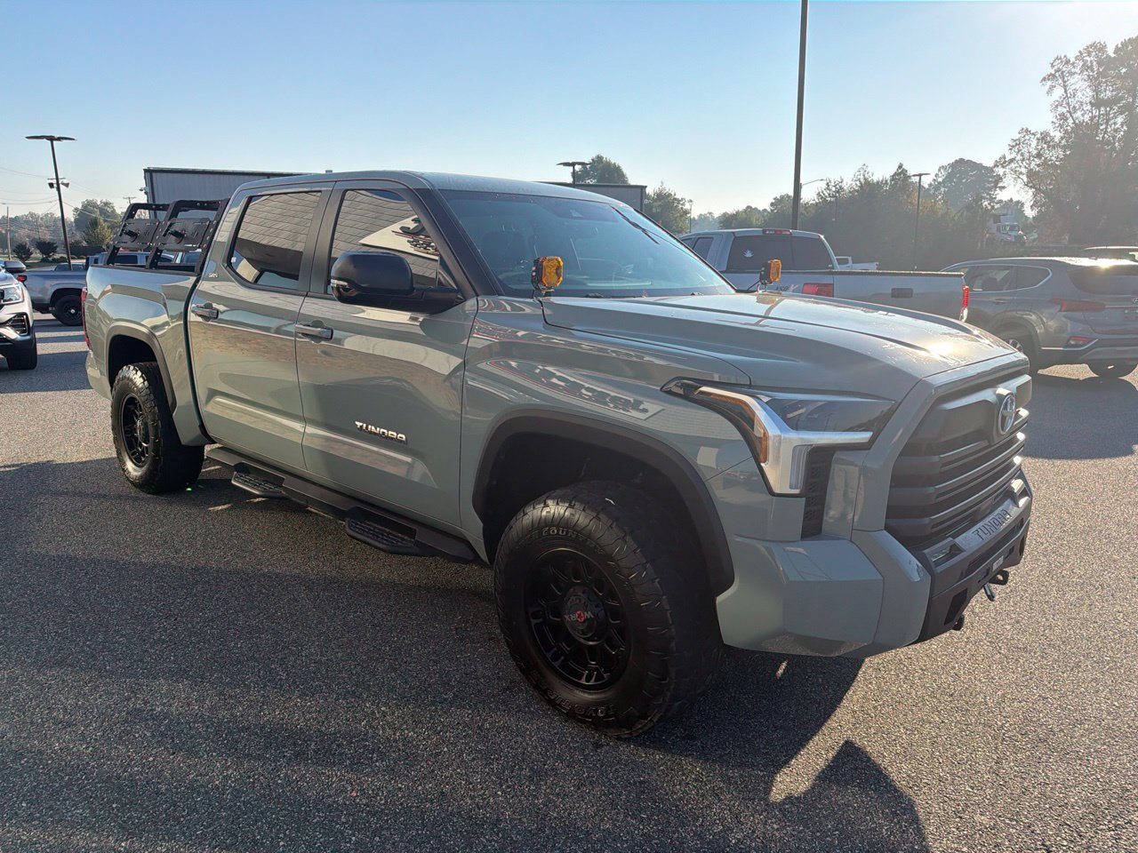 Used 2025 Toyota Tundra SR5 w/ SR5 Premium Package AWD/4WD image 11