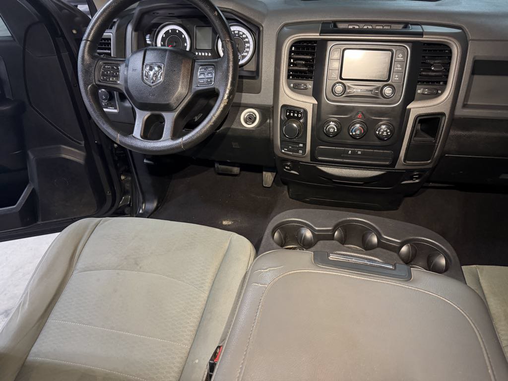 Used 2014 RAM 1500 Express AWD/4WD image 32