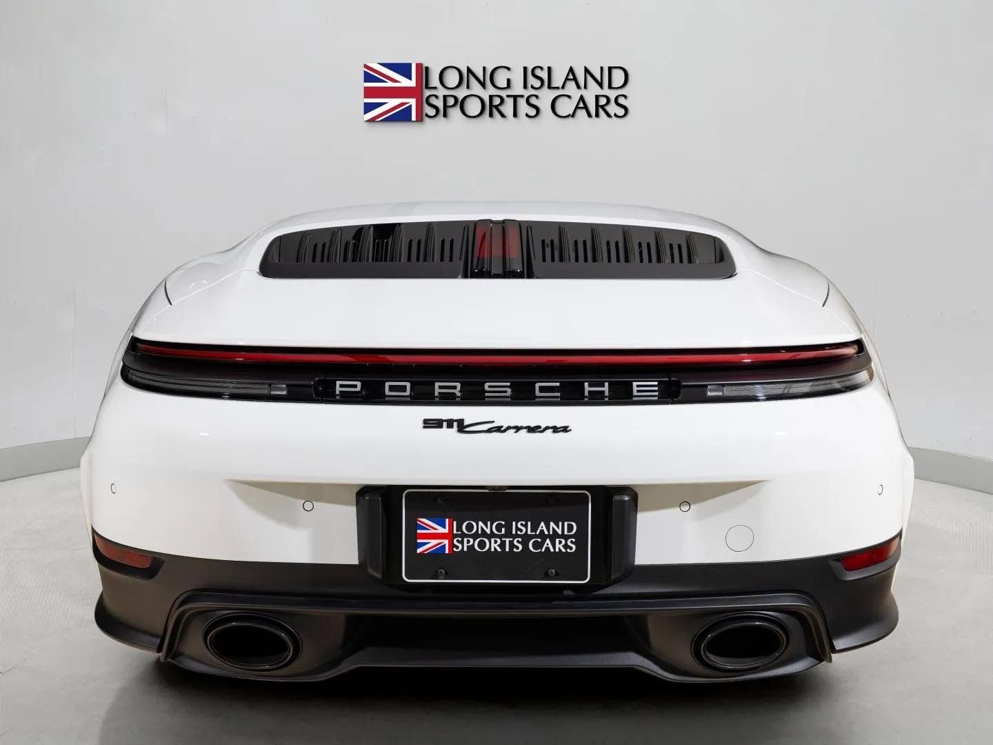 Used 2025 Porsche 911 Carrera RWD image 8