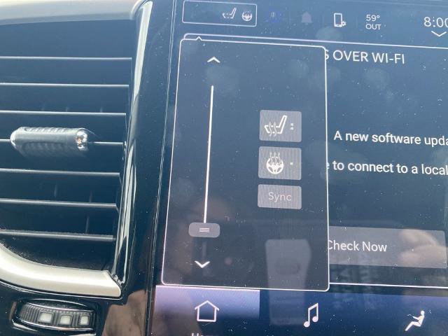 Used 2023 Chrysler Pacifica Touring-L image 5