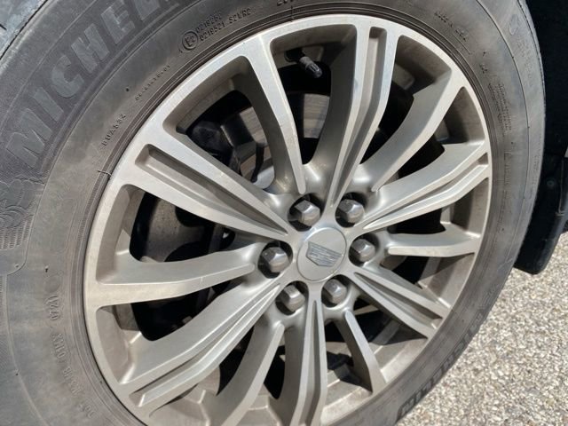 Used 2018 Cadillac XT5 Luxury w/ Driver Awareness Package AWD/4WD image 6