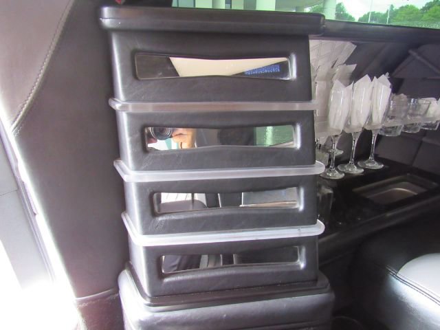 Used 2015 Chrysler 300 Limited image 28