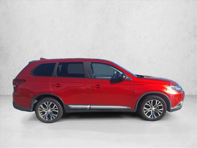 Used 2017 Mitsubishi Outlander ES image 4