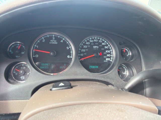 Used 2012 Chevrolet Suburban LTZ AWD/4WD image 24