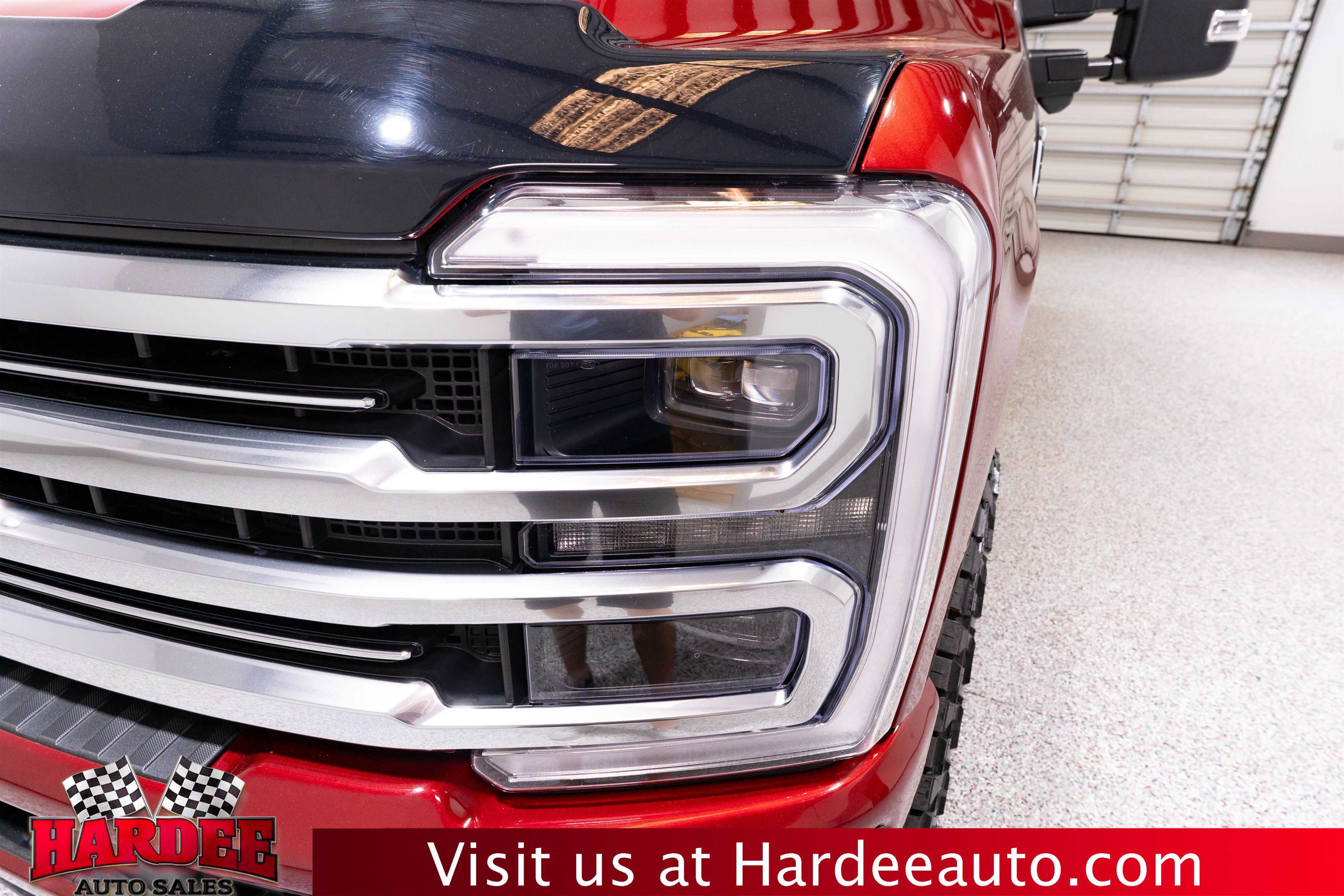 Used 2025 Ford F250 Platinum w/ Platinum Plus Package AWD/4WD image 8