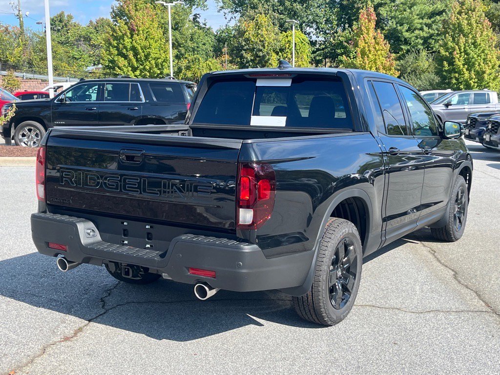 New 2026 Honda Ridgeline Black Edition image 3