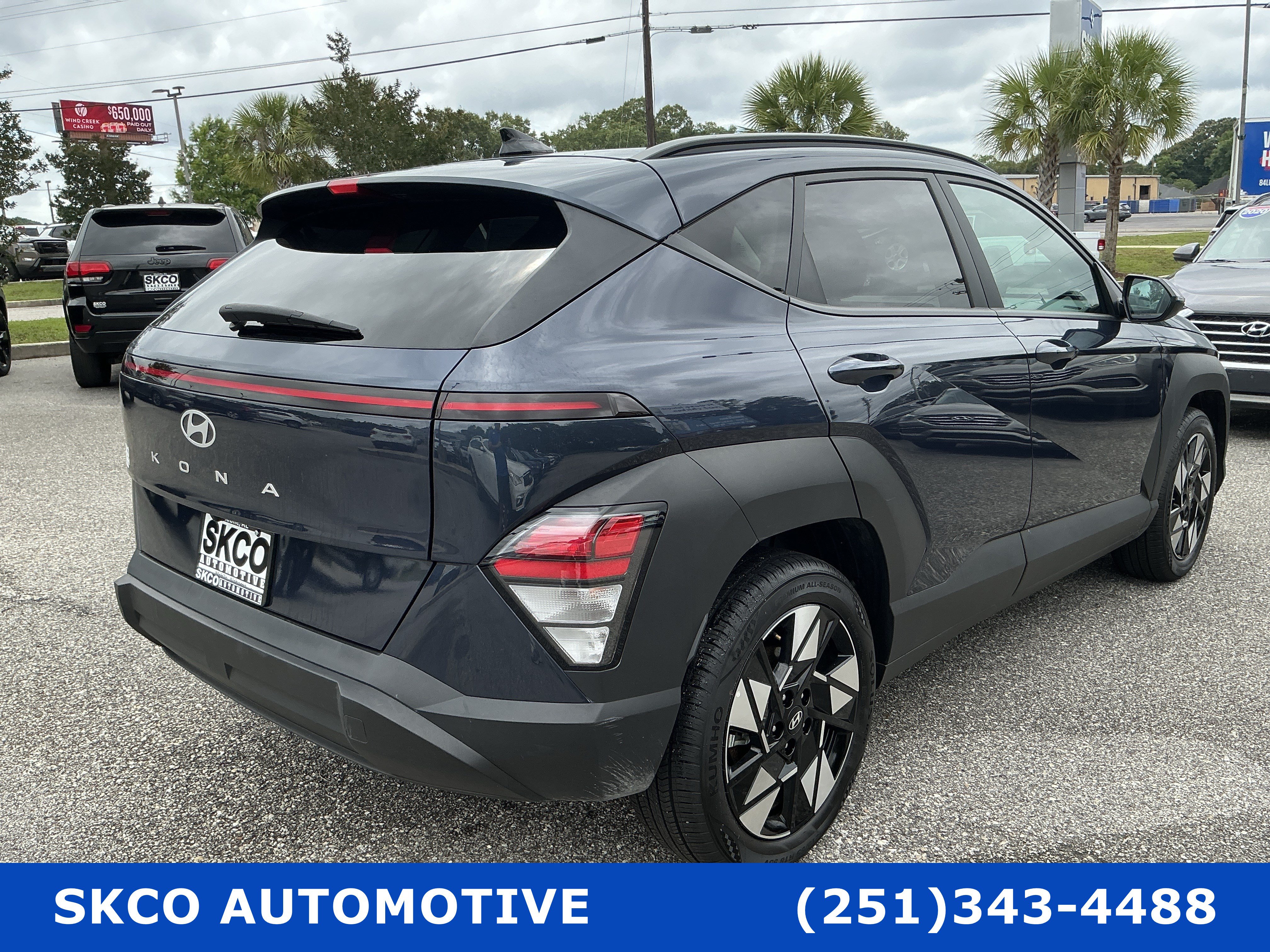 Used 2025 Hyundai Kona SEL FWD image 5