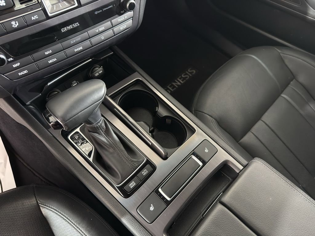 Used 2020 Genesis G80 3.8 RWD image 22