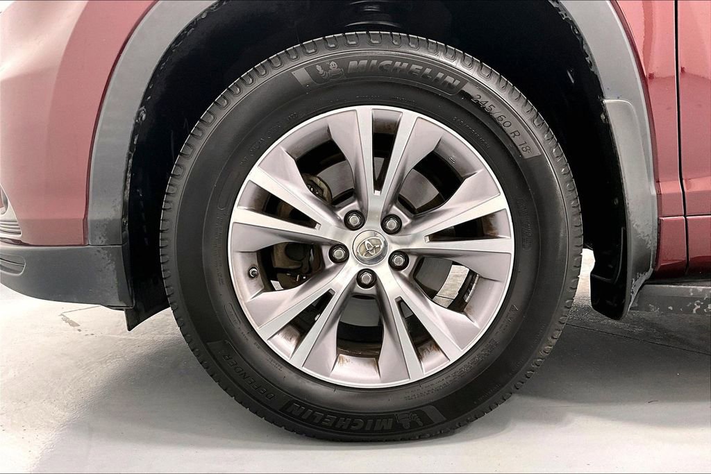 Used 2015 Toyota Highlander XLE image 11