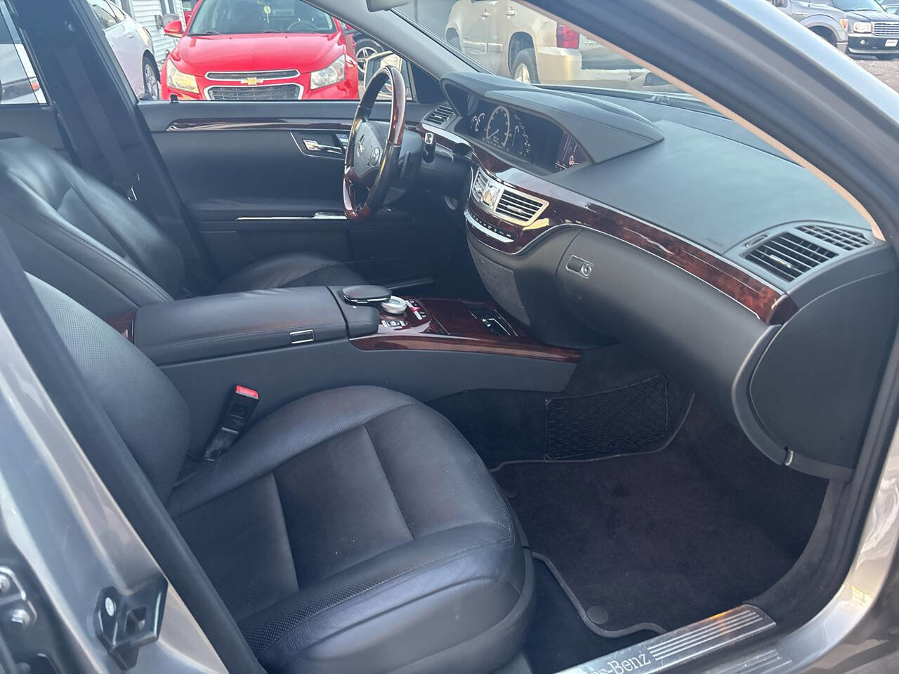 Used 2012 Mercedes-Benz S 550 image 21