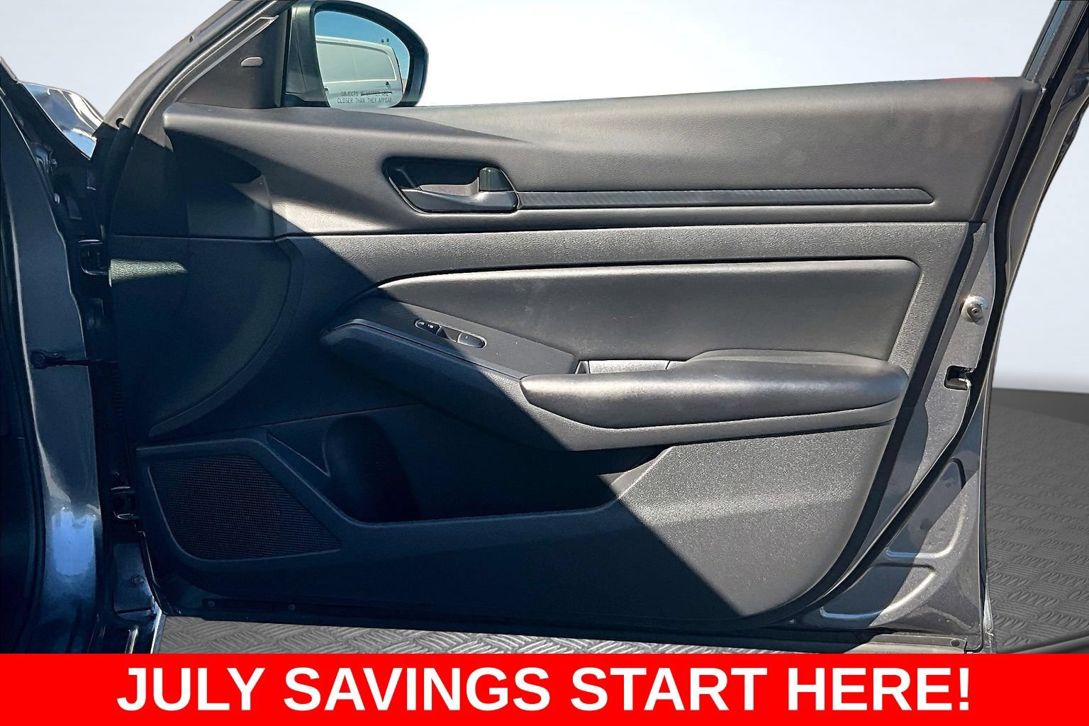 Used 2024 Nissan Altima 2.5 S FWD image 37