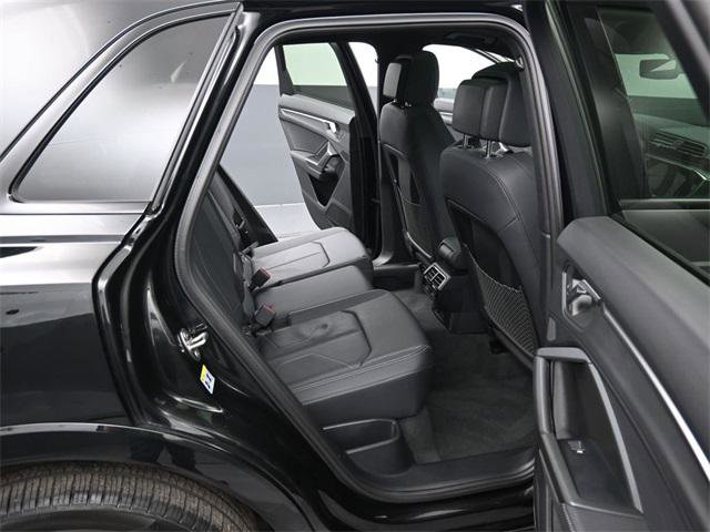 Certified 2025 Audi Q3 2.0T Premium w/ Convenience Package image 34