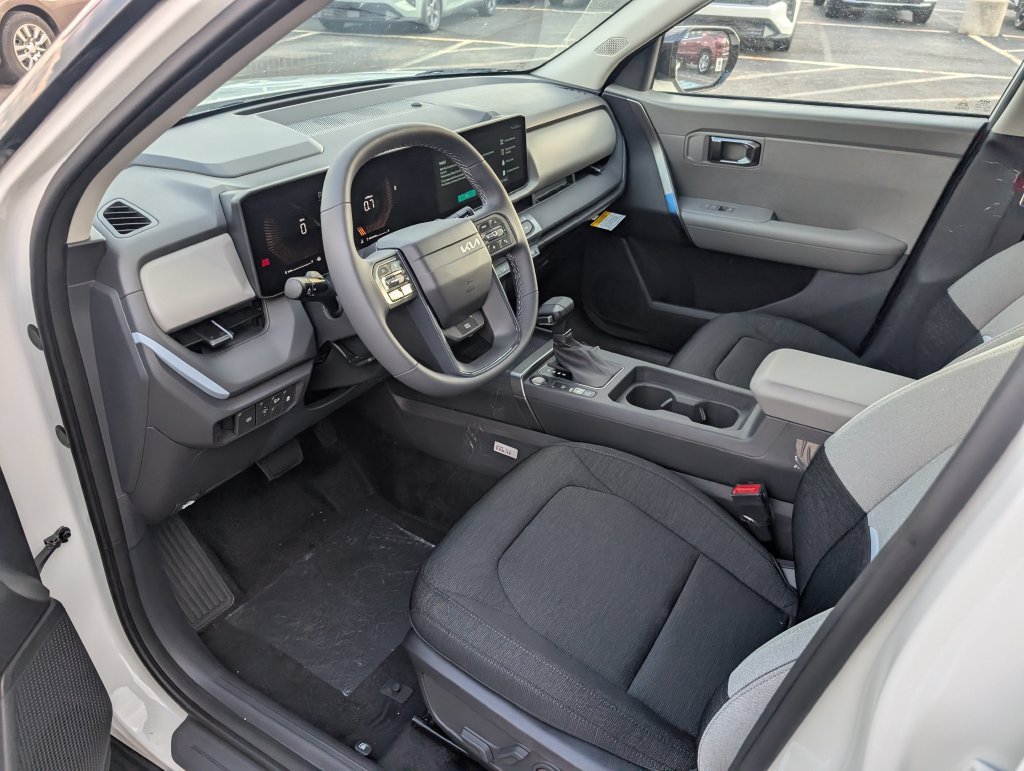 New 2027 Kia Seltos S FWD image 14