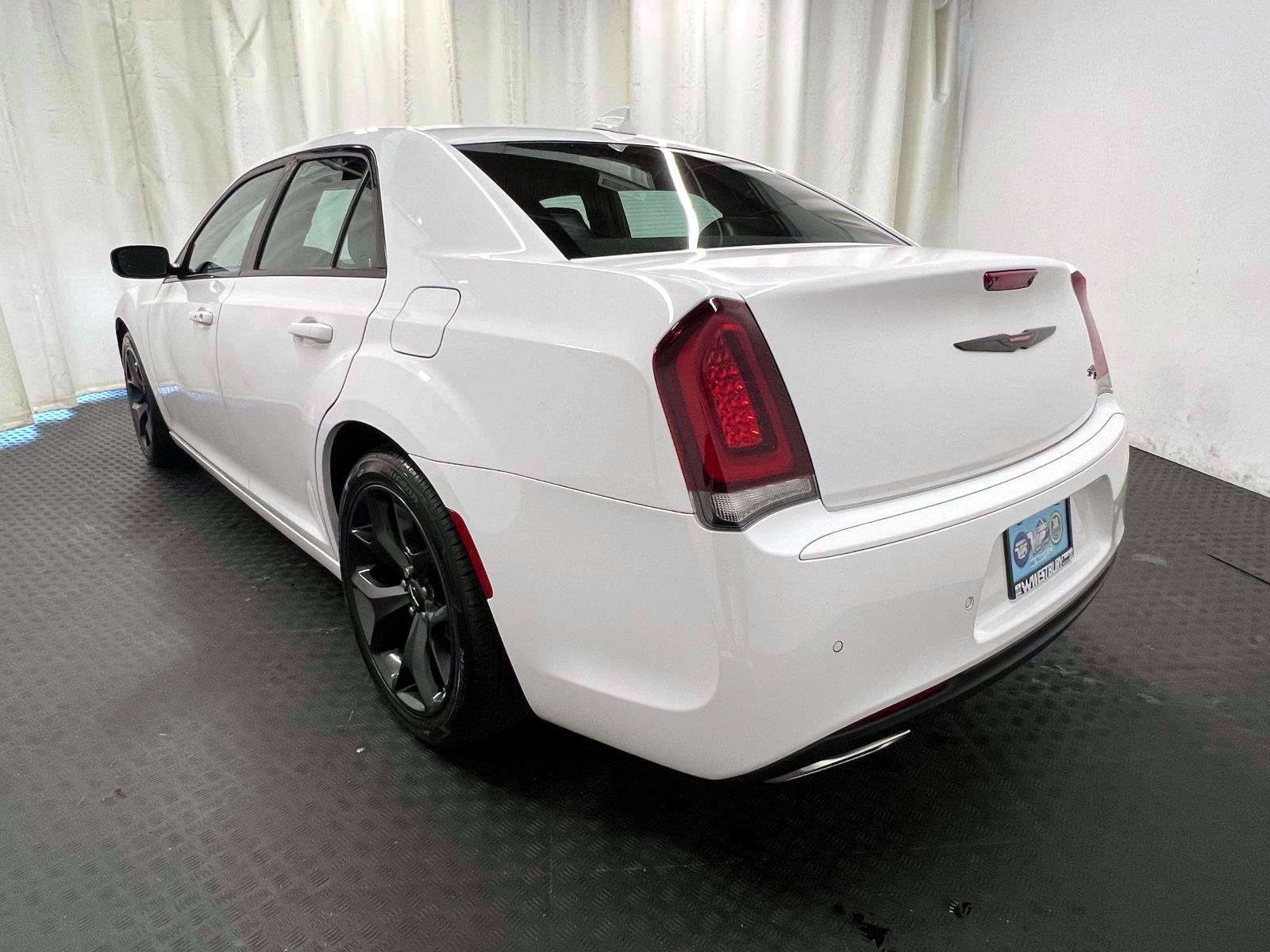 Used 2023 Chrysler 300 S w/ Safetytec Plus Group RWD image 7